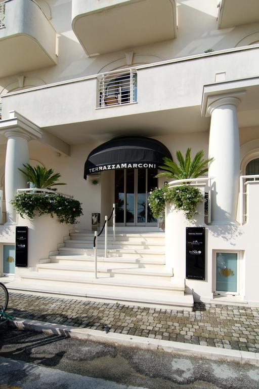 Terrazza Marconi Hotel&Spamarine セニガッリア エクステリア 写真
