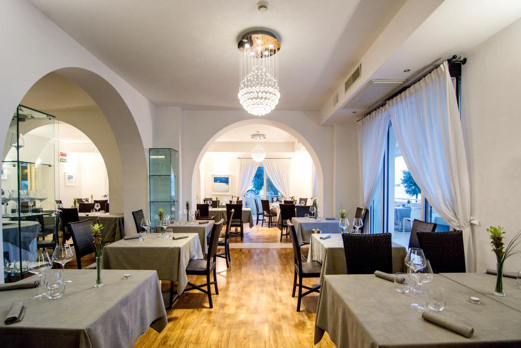 Terrazza Marconi Hotel&Spamarine セニガッリア エクステリア 写真