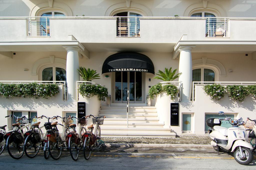 Terrazza Marconi Hotel&Spamarine セニガッリア エクステリア 写真