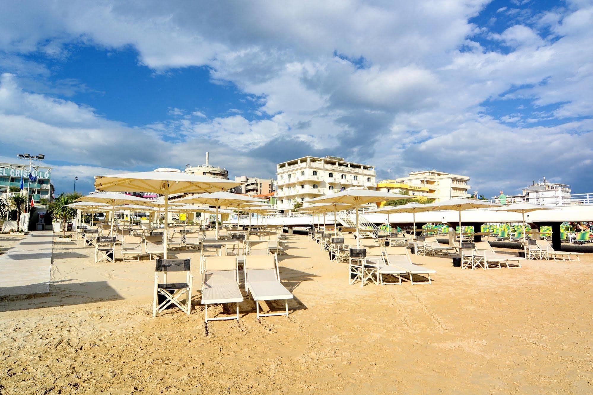 Terrazza Marconi Hotel&Spamarine セニガッリア エクステリア 写真