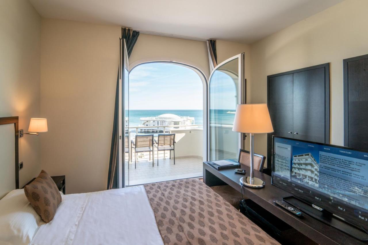 Terrazza Marconi Hotel&Spamarine セニガッリア エクステリア 写真
